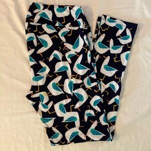 Birds birds and more birds! TC LuLaRoe Leggings